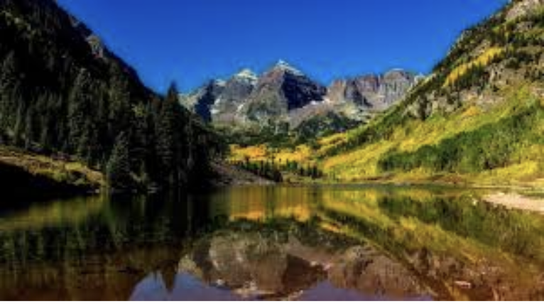 [Produced by Travel Photo Discovery, showing one of many Colorado's national parks..)